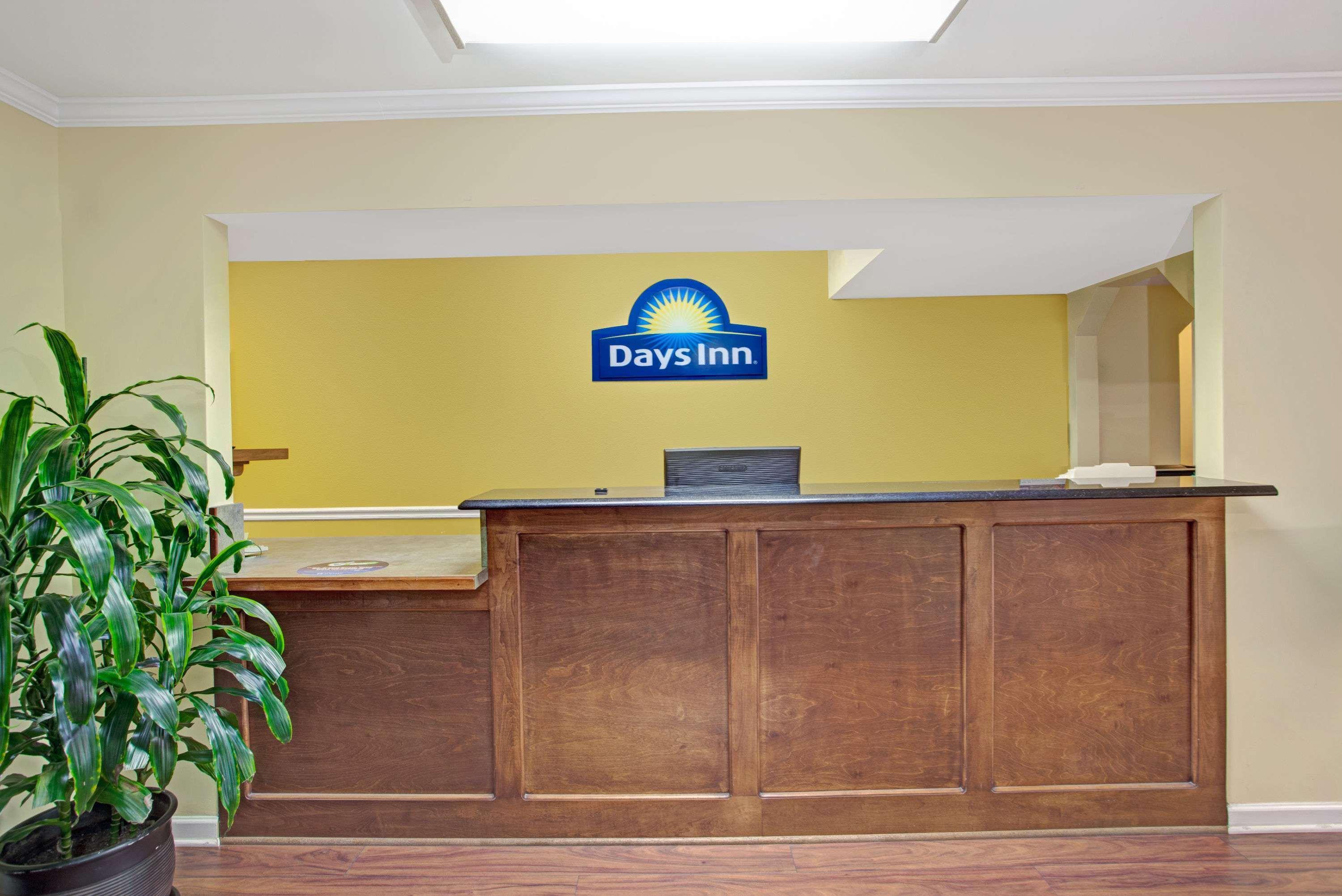 Days Inn By Wyndham Marietta White Water מראה חיצוני תמונה