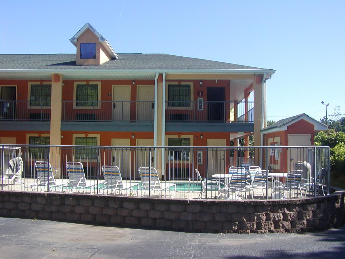 Days Inn By Wyndham Marietta White Water מראה חיצוני תמונה