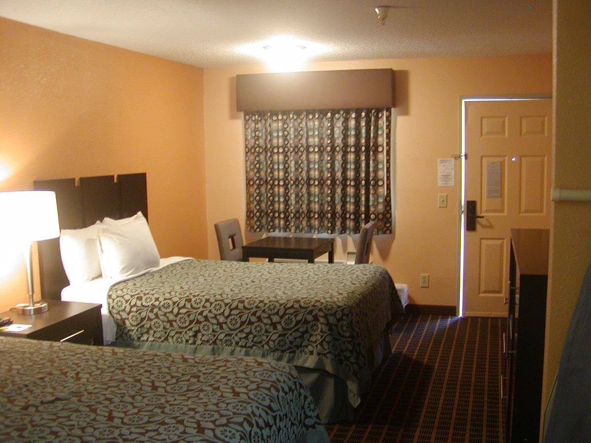 Days Inn By Wyndham Marietta White Water מראה חיצוני תמונה